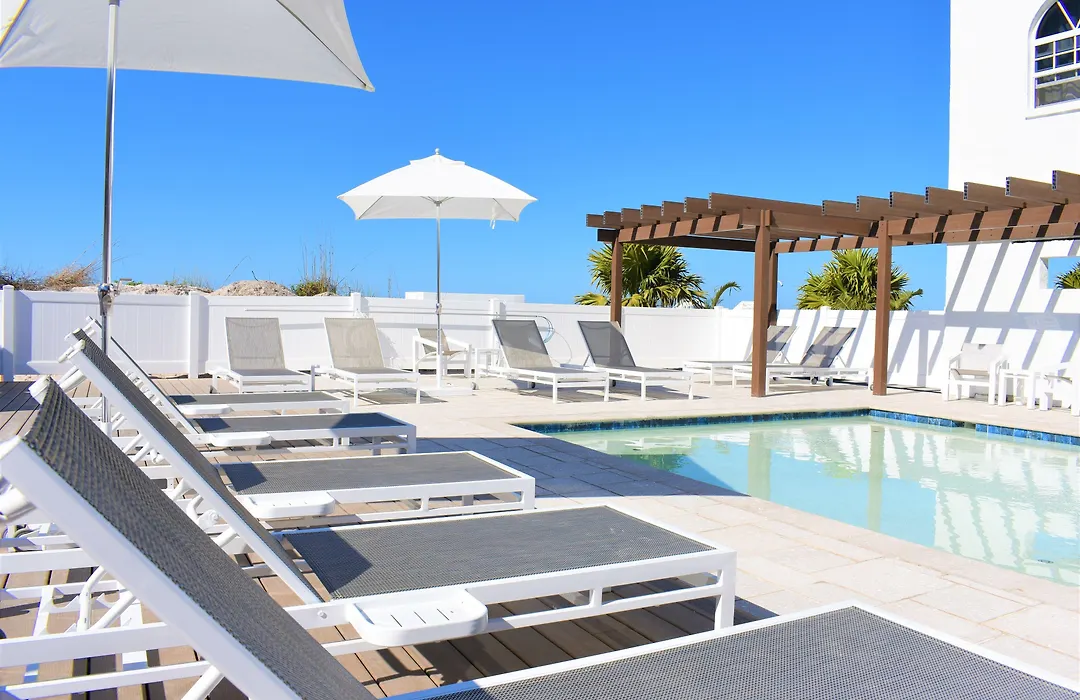 Barefoot Beach Club-1