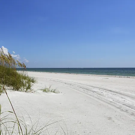 Barefoot Beach Club-3